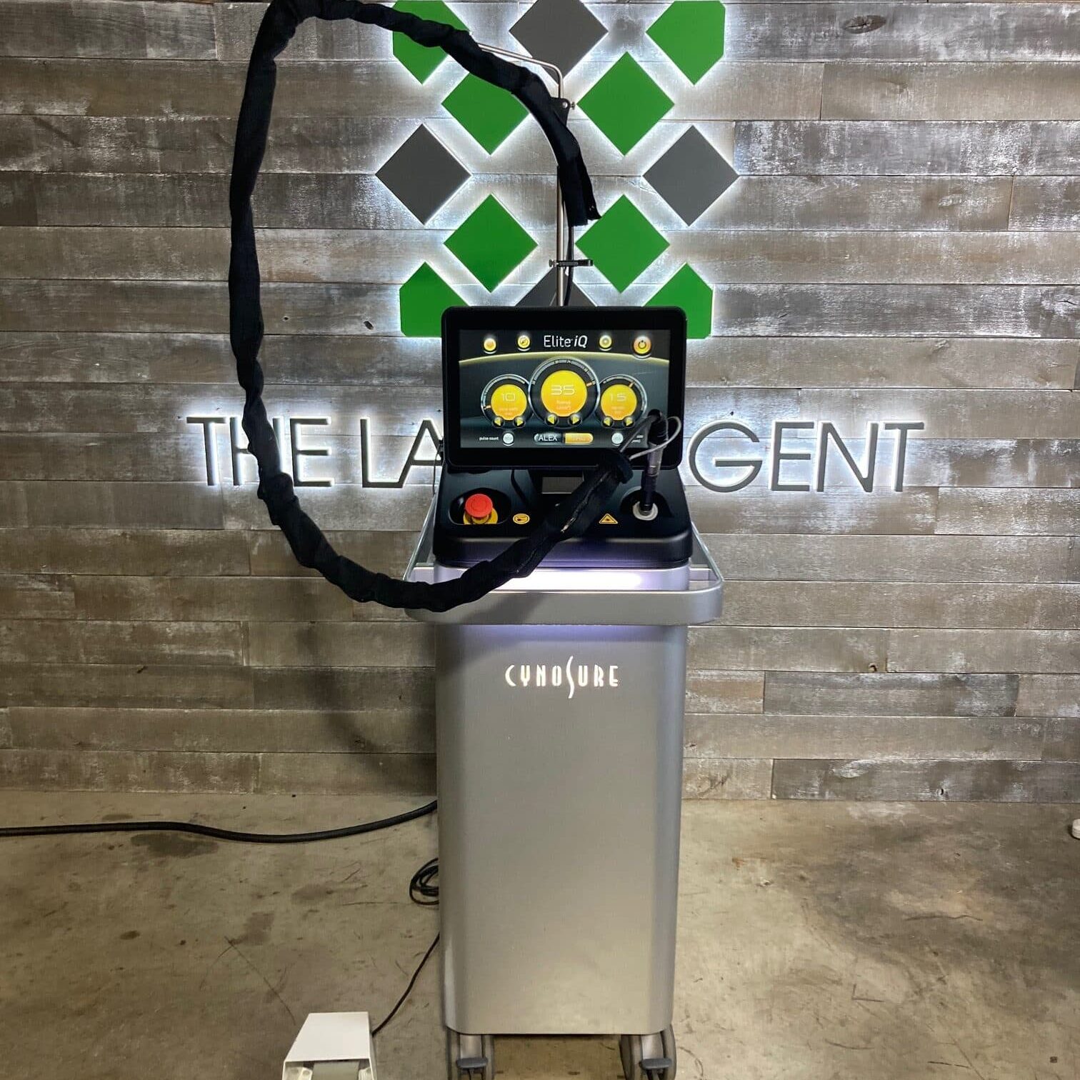 Cynosure Elite iQ Laser Front View