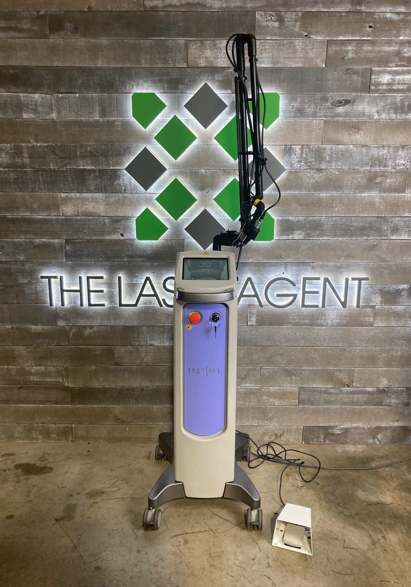 Certified Refurbished 2015 Cynosure Smart Skin Laser Machine for sale, Front View | The Laser Agent