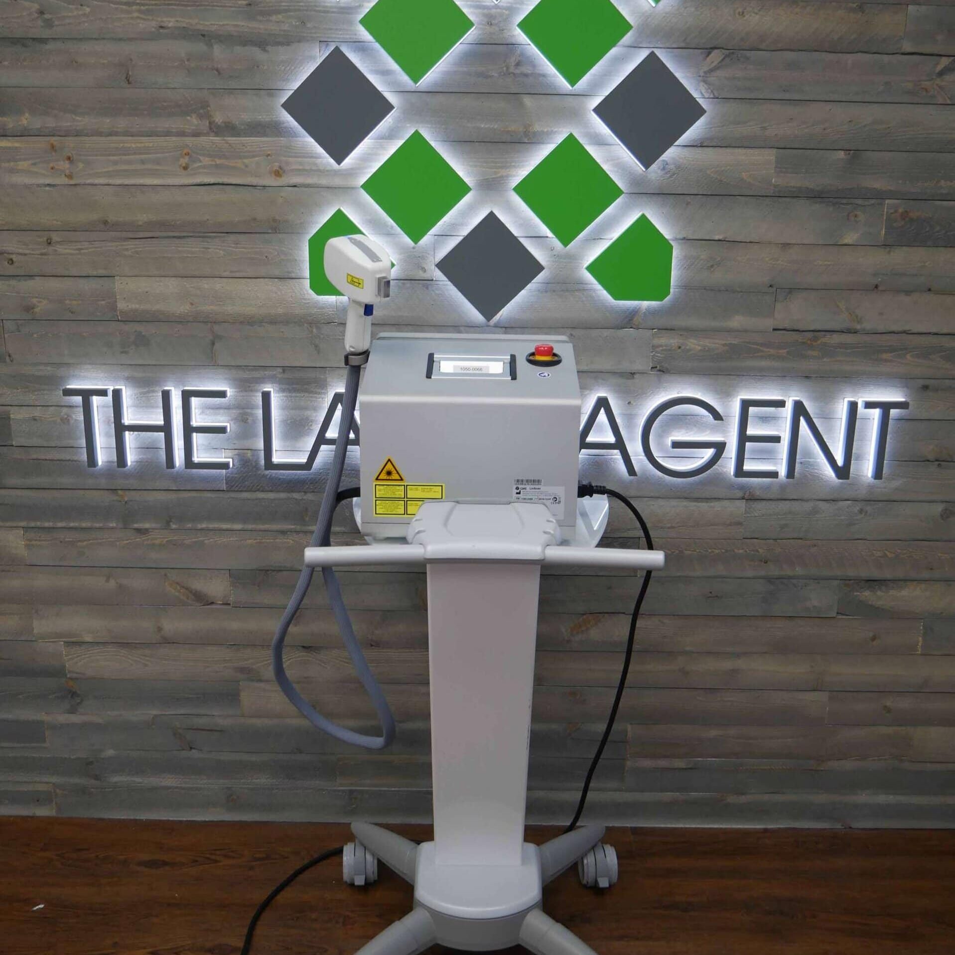 2014-Senza-Laser-System-On-Cart