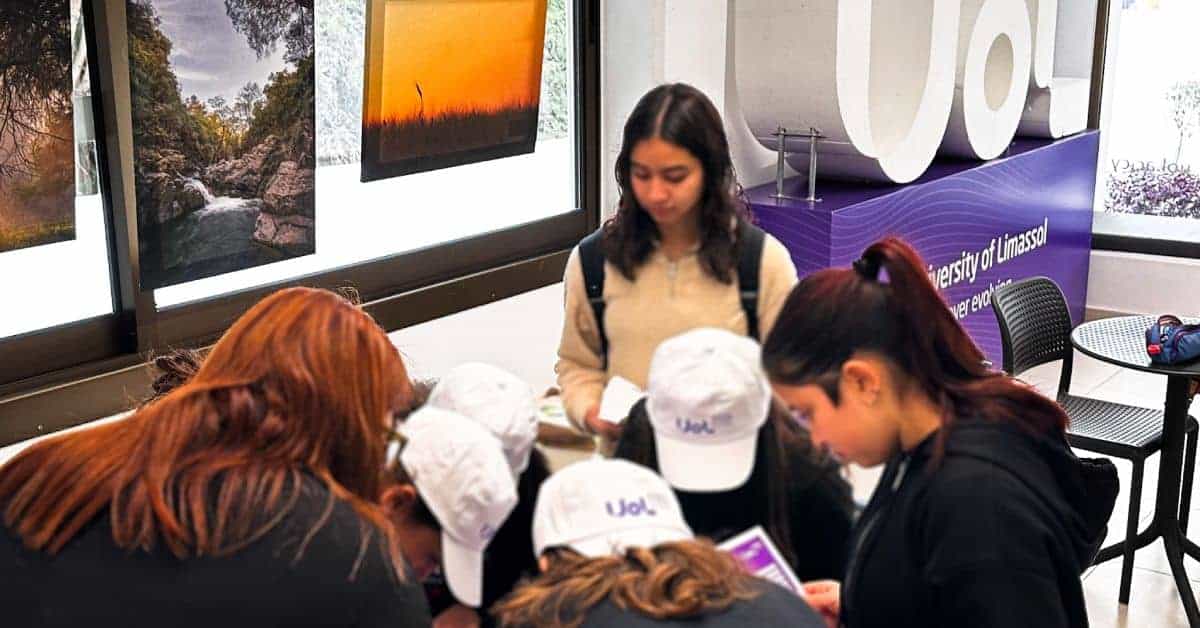 uol highschoolstudentsvisit (3) (1)
