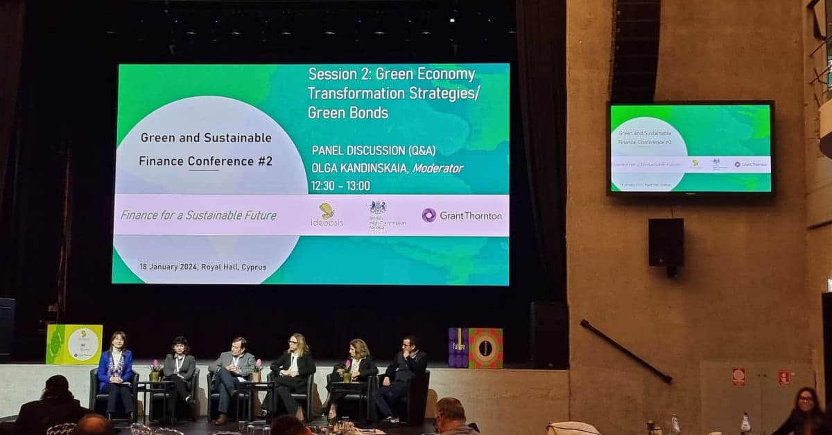 uol dr olga kandinskaia, as a moderator for session 2 of the green and sustainable finance conference (1)