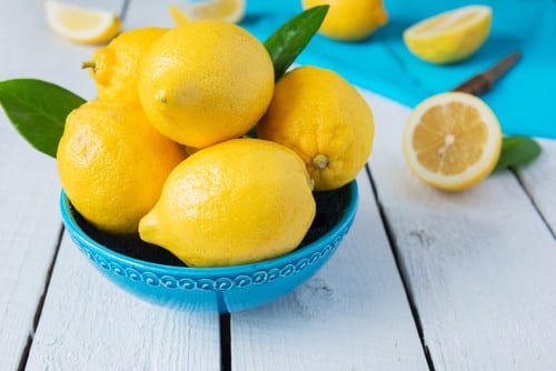 shutterstock_132388352 - Upstairs Downstairs Cleaning Service household uses of lemon juice