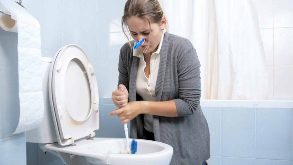 6 Best Ways To Get Rid Of Smelly Drains