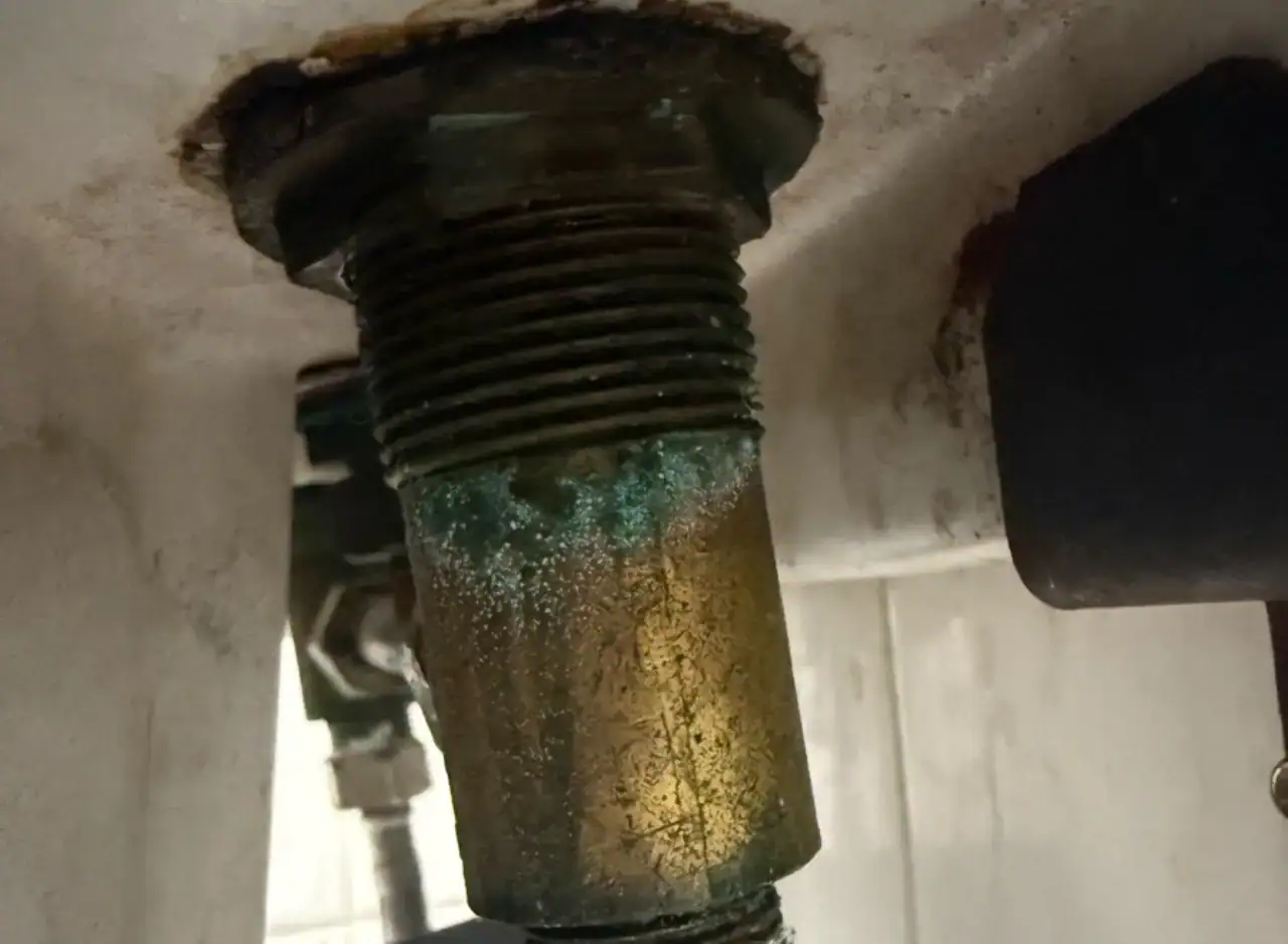Leaking basin tap fixed by Zebra Plumbing in Kew, ensuring no more water wastage and restoring prope.