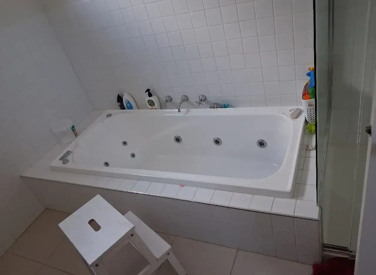 Spa bath pump leak identified in Richmond for prompt plumbing solutions.