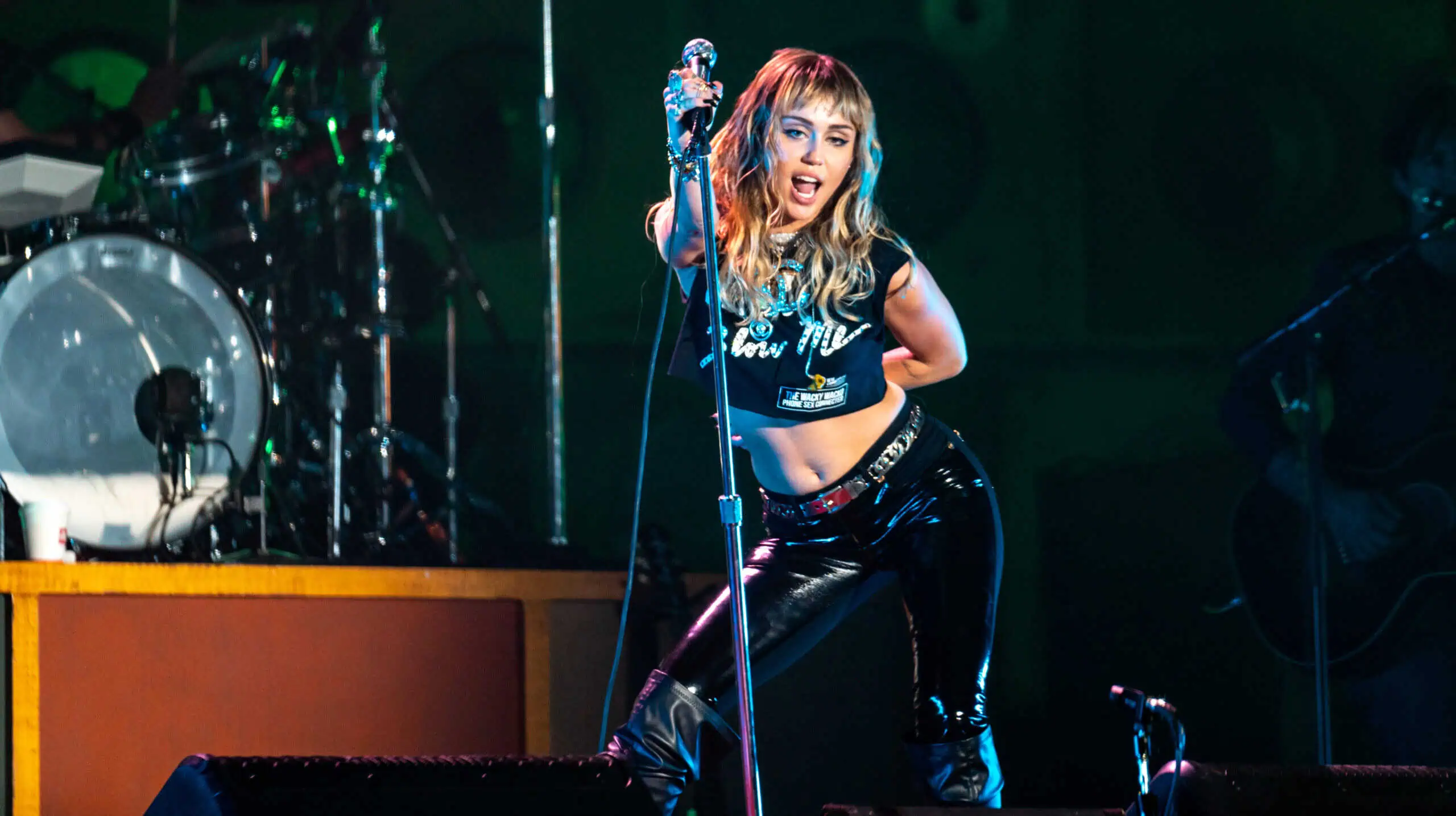 Miley Cyrus performing