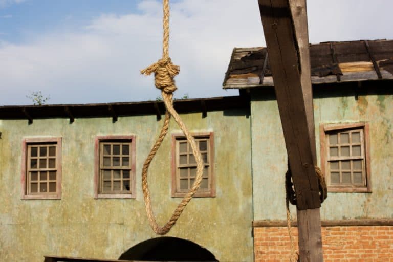 Loop on the gallows in the ancient city