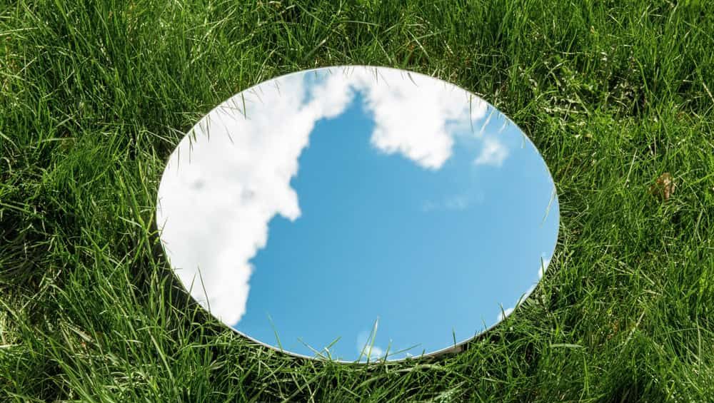 Nature,Concept,-,Blue,Sky,And,Cloud,Reflection,In,Round