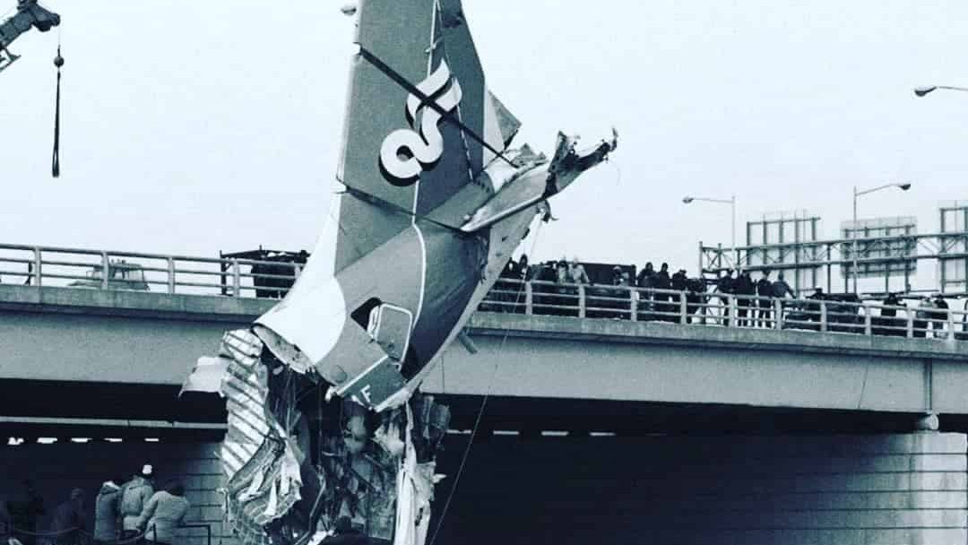 Air Florida Flight 90 tail section recovery