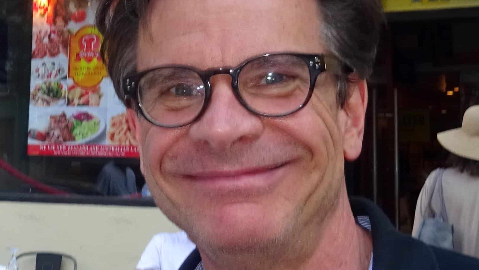 Peter Scolari
