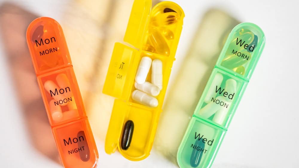 7 Day Weekly Pill Box for 3 Times a Day (Morning, Noon, Night), Daily Portable Travel Pill Box Organiser with different pills or vitamins inside