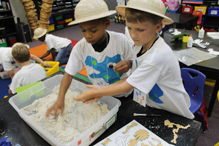 RAWR! Dinosaurs and Paleontologists!