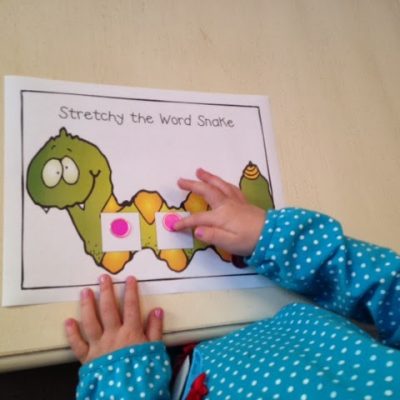 Stretchy the Word Snake mat: Stretching Sounds in words