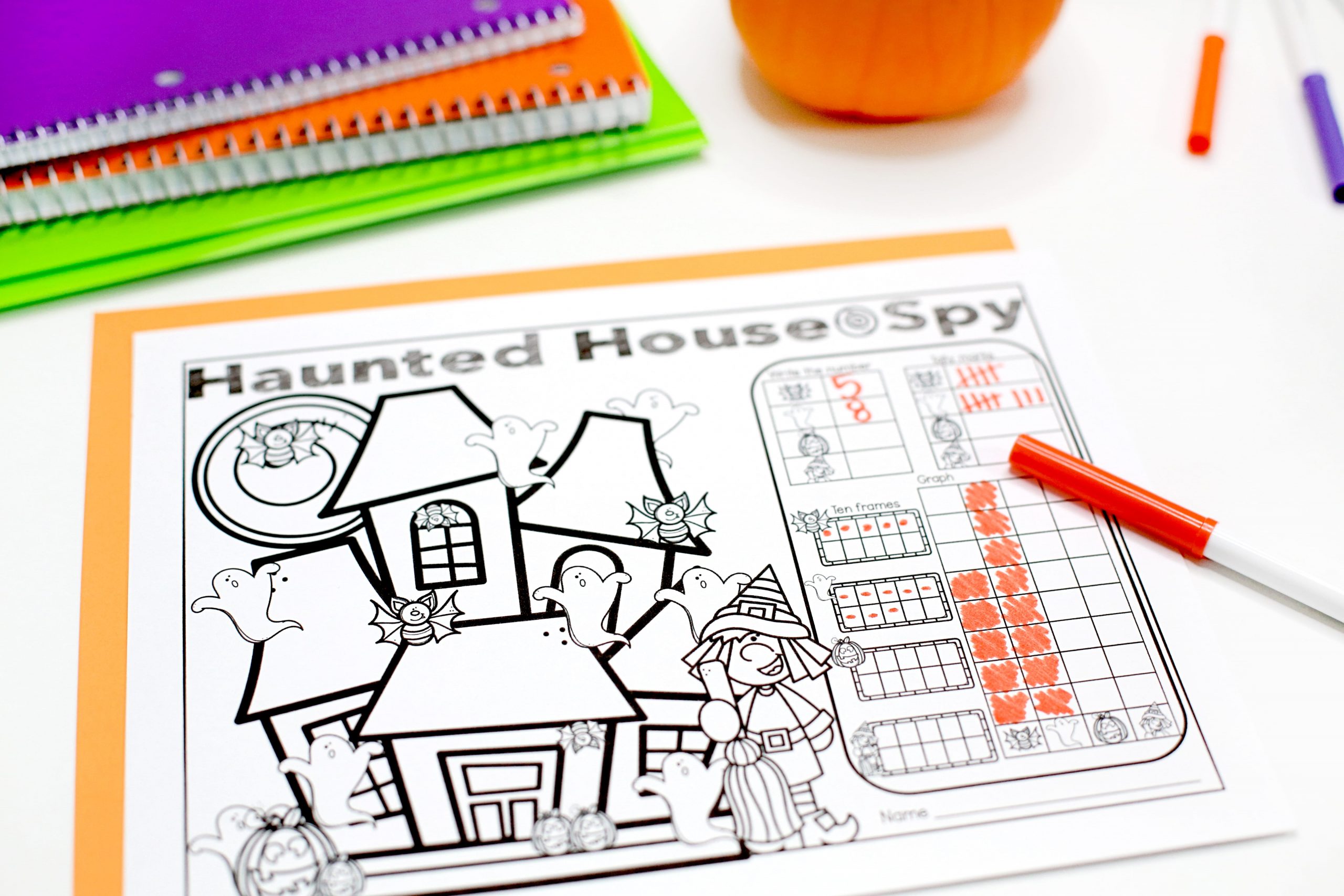 Halloween Classroom Activities for kindergarten and first grade! If you're looking for a Halloween unit math and literacy activities labeling sheet, you can get it from this blog post for free.