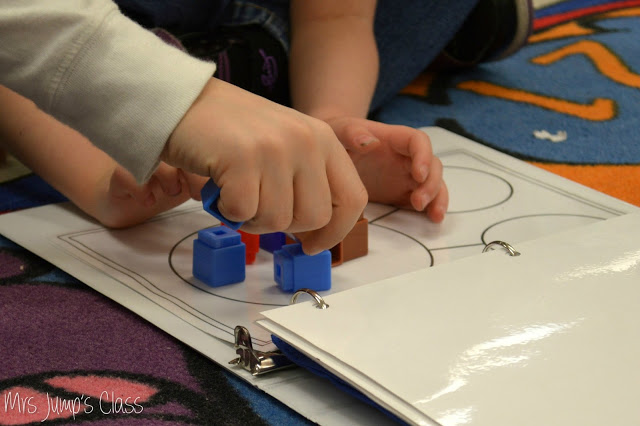 Kindergarten Guided Math and First Grade Guided Math Workshop Structure. This post will show you how to set up your math workshop block! Tips and activities for your classroom!
