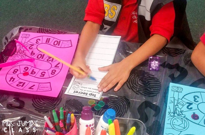 This is great for September kindergarten and first-grade engagement during back to school. Great activities, Also includes literacy and math centers.
