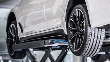 High-quality wheel alignment service for optimal vehicle performance.