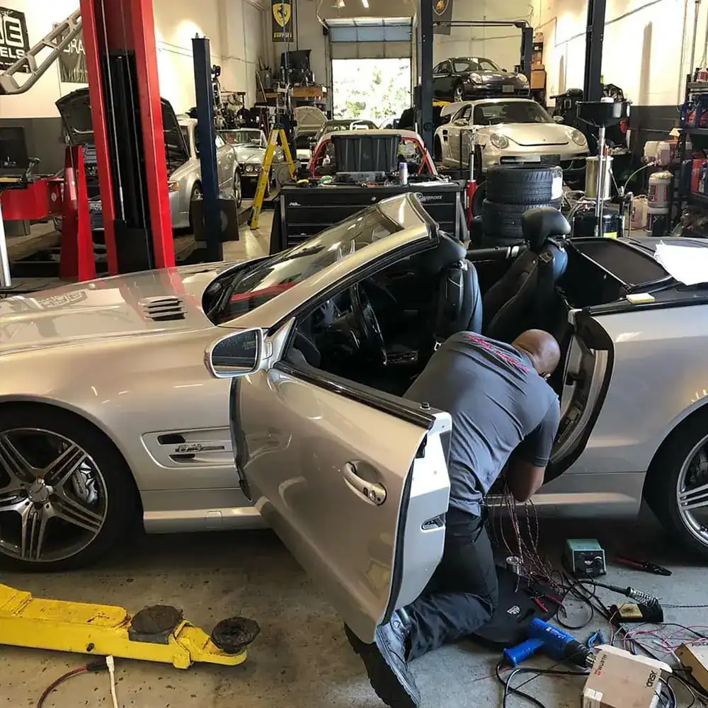 Mercedes_Service-08.JPG