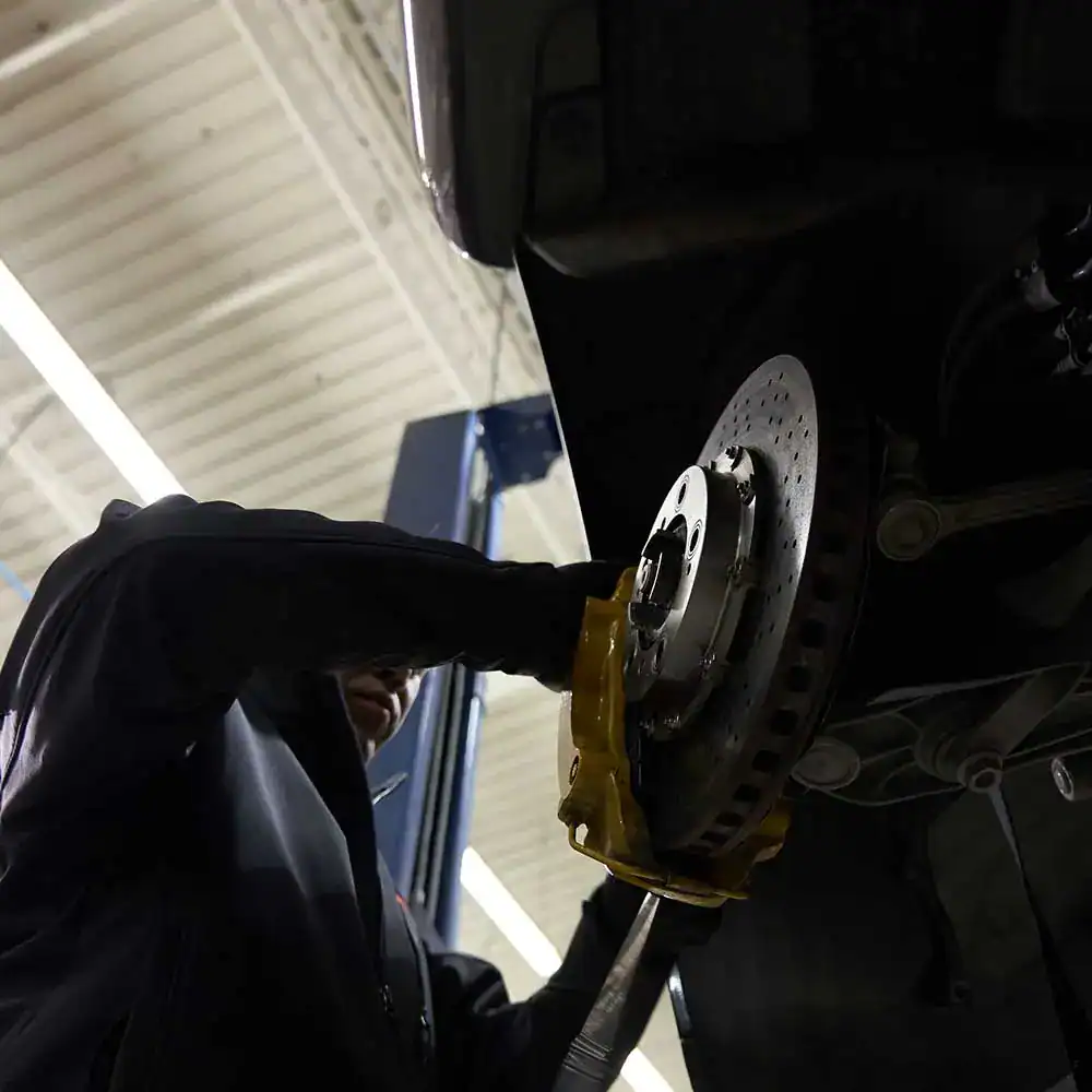 Suspension-Service-03.JPG