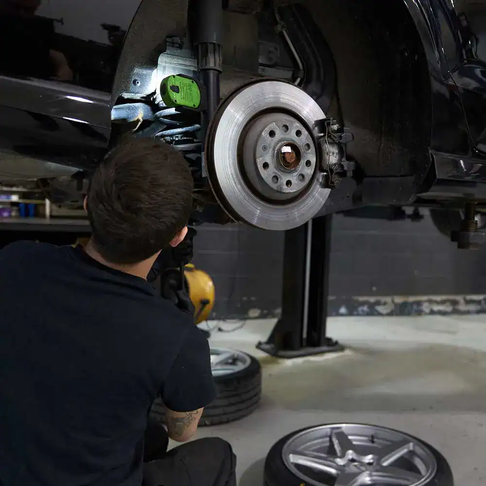 Suspension-Service-05.JPG