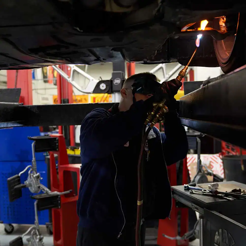 Tires-Service-01.JPG