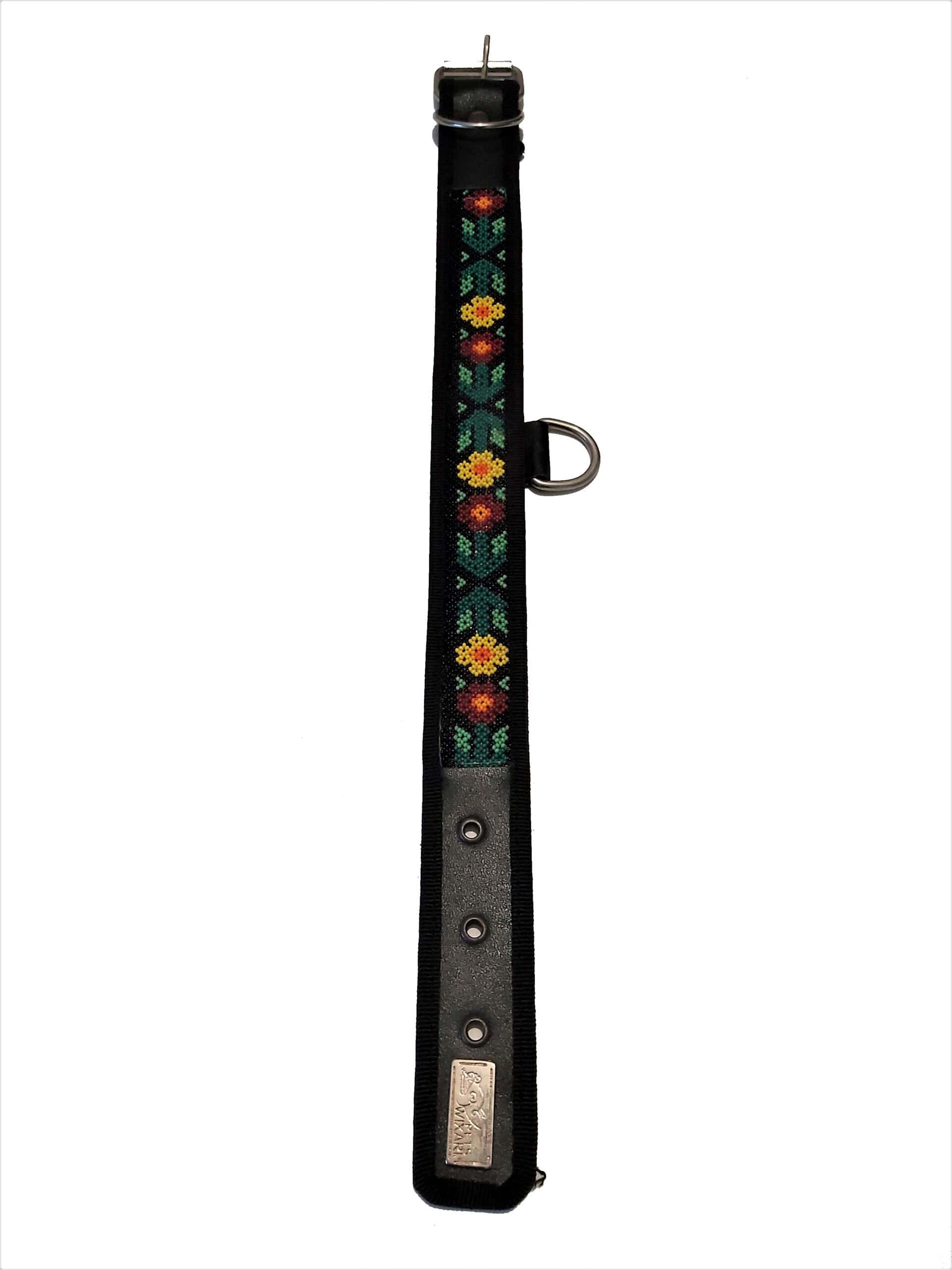 Colar para perros con bordado tradicional mexicano, elegante y resistente, ideal para mascotas y uso diario. Diseño colorido y duradero, perfecto para perros pequeños y medianos.