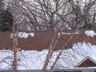Melted_Snow_on_Roof