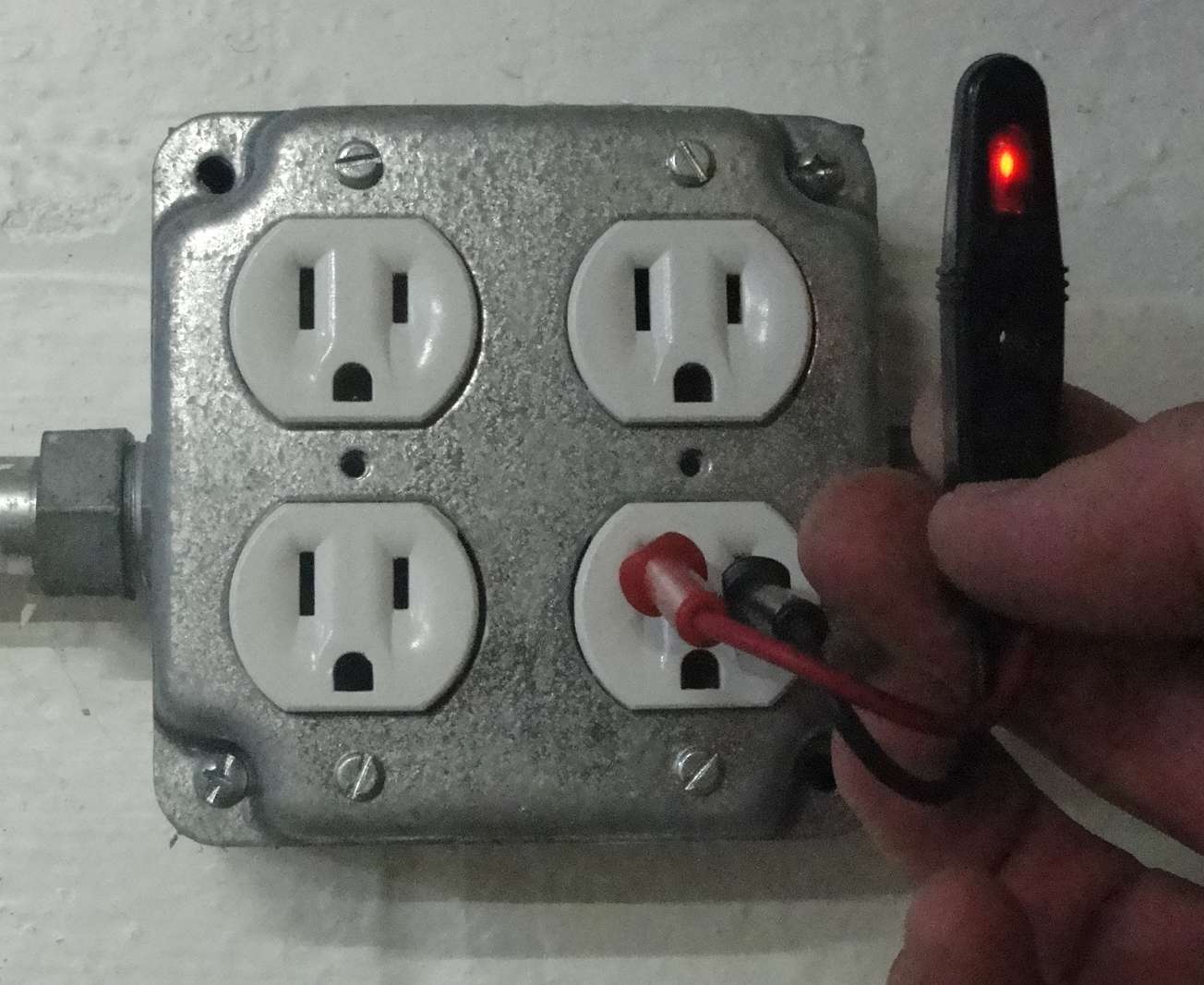 Two-Lead Tester
