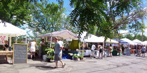 UptownMkt-1w