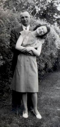 1947 head tilt2
