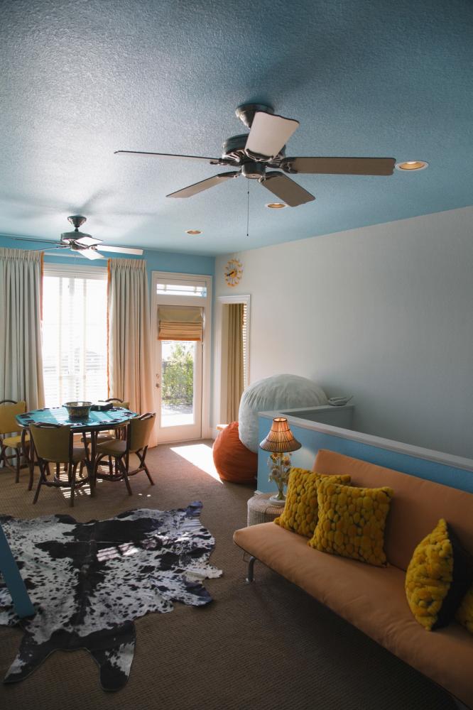 Accent rug