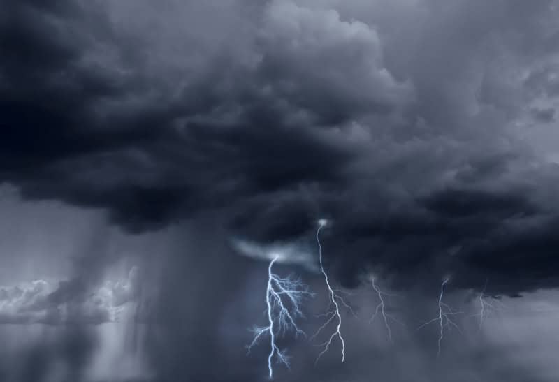 AdobeStock_60467693-storm