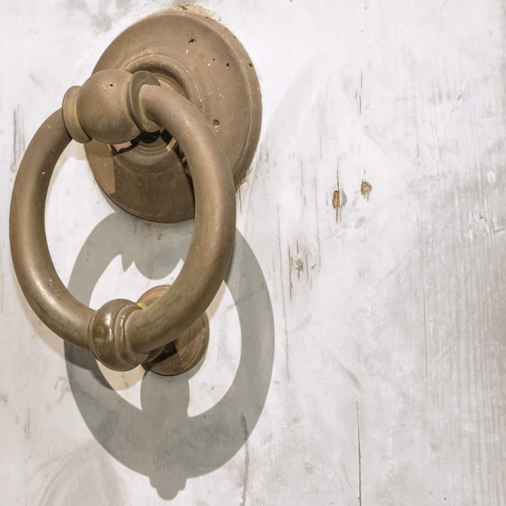 Ring knockers