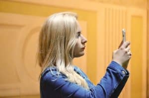blonde-1503202_640