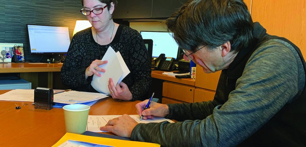 university grove – signing