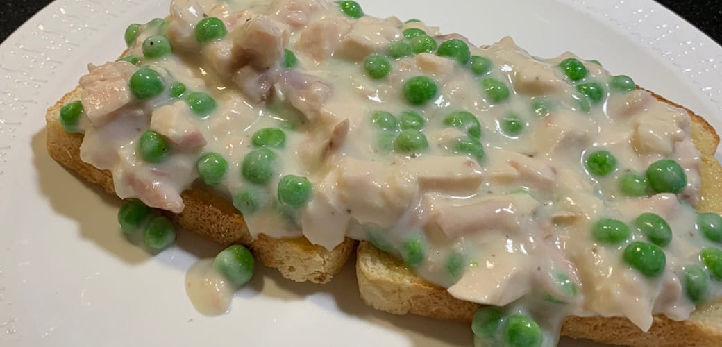 creamed chicken on toast