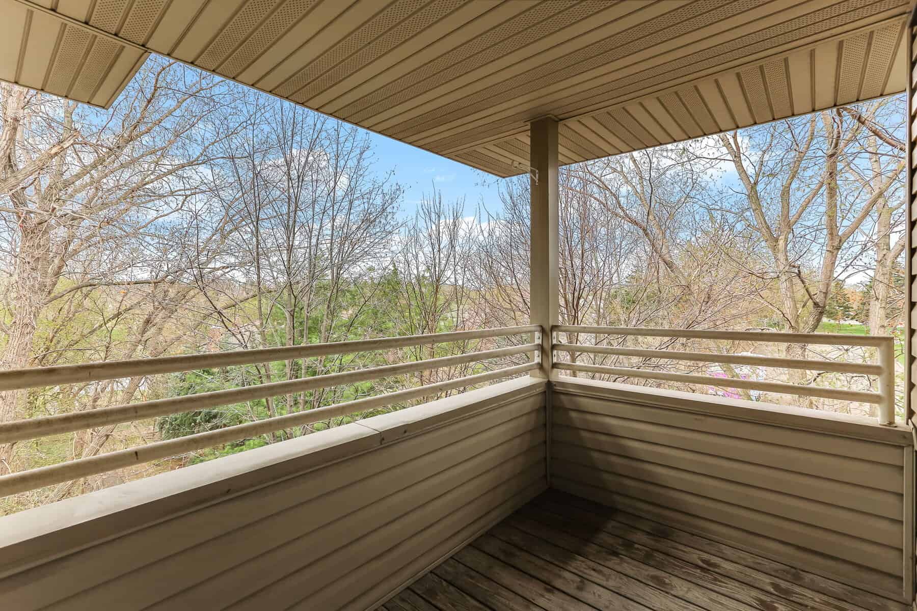 22 Web Or Mls 9225 Medicine Lake Rd 301 19