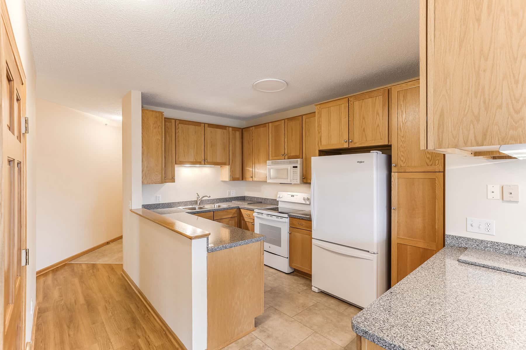5 Web Or Mls 9225 Medicine Lake Rd 301 05