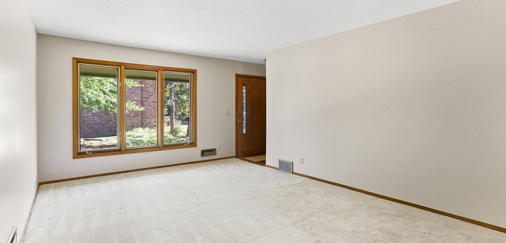 61 Windsor Ct   Slider Living1