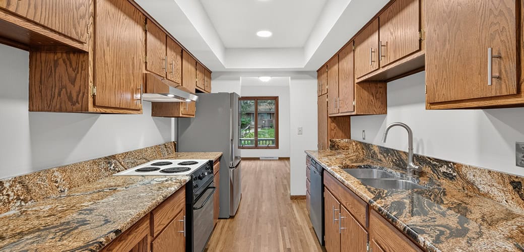 109 Windsor Lane Slider Kitchen