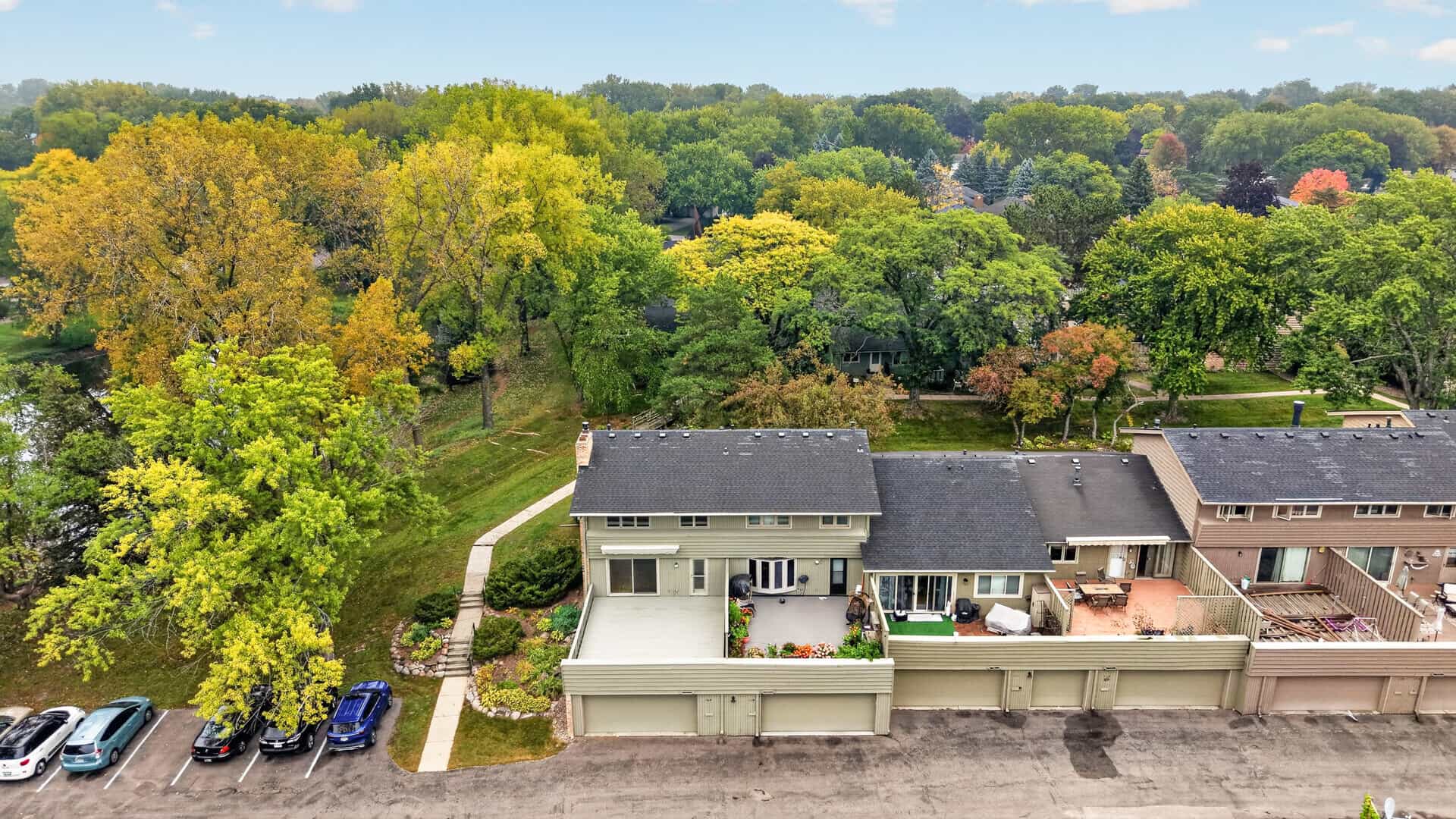 61 109 Windsor61 Mls