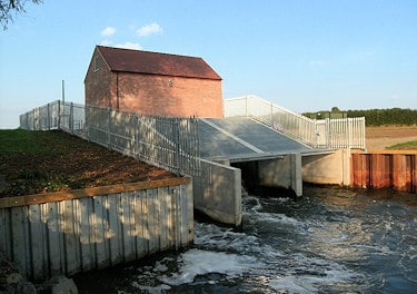 Pershore Weir 224kw archimedean screws project