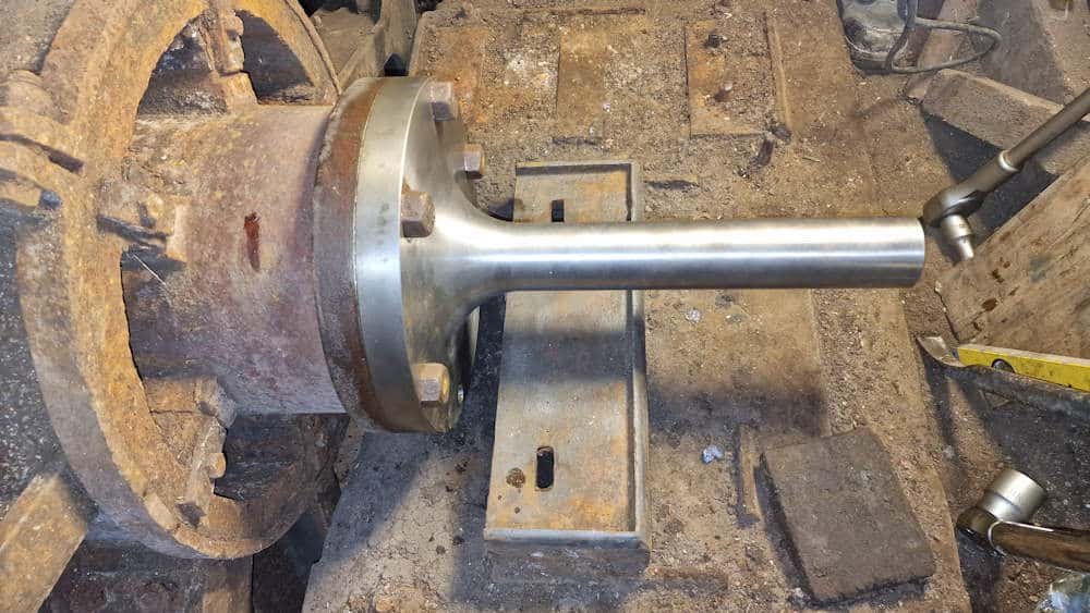 the newly cast and machined long stub axle