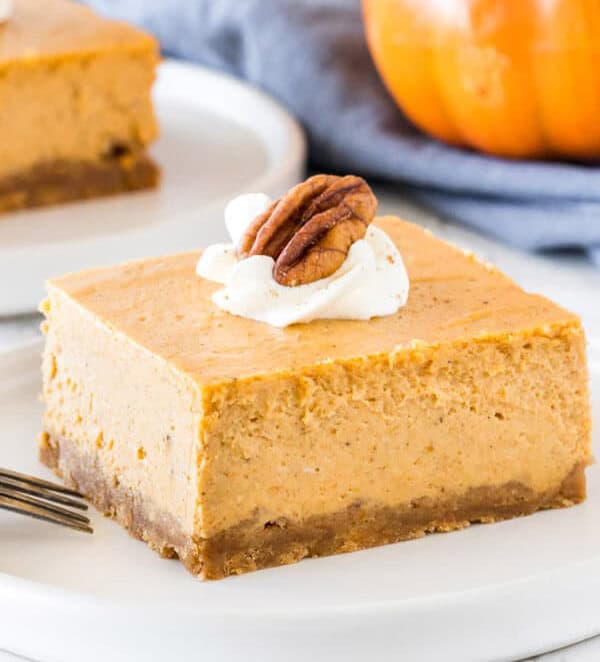 Pumpkin Spice Cheesecake Bars