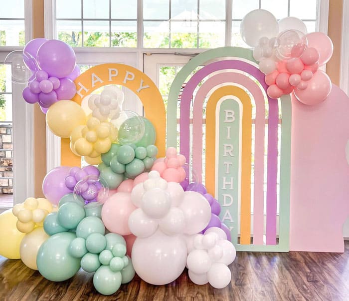 Unicorn party decor