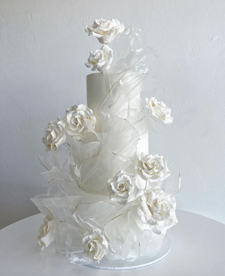 White Luxury Cake