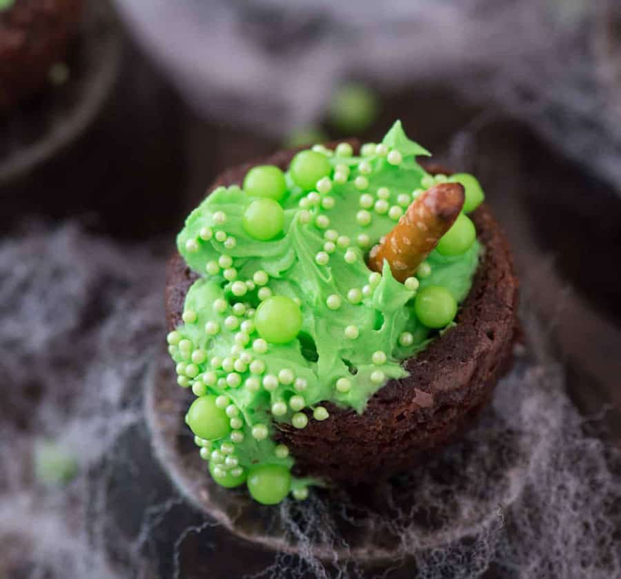 Bubbling Witchโs Cauldron Brownies