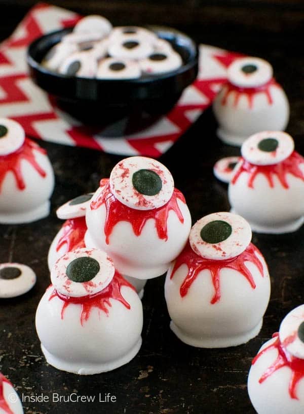 Peanut Butter Zombie Eyeballs