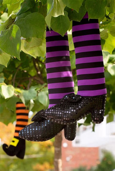 Hanging Witch Feet