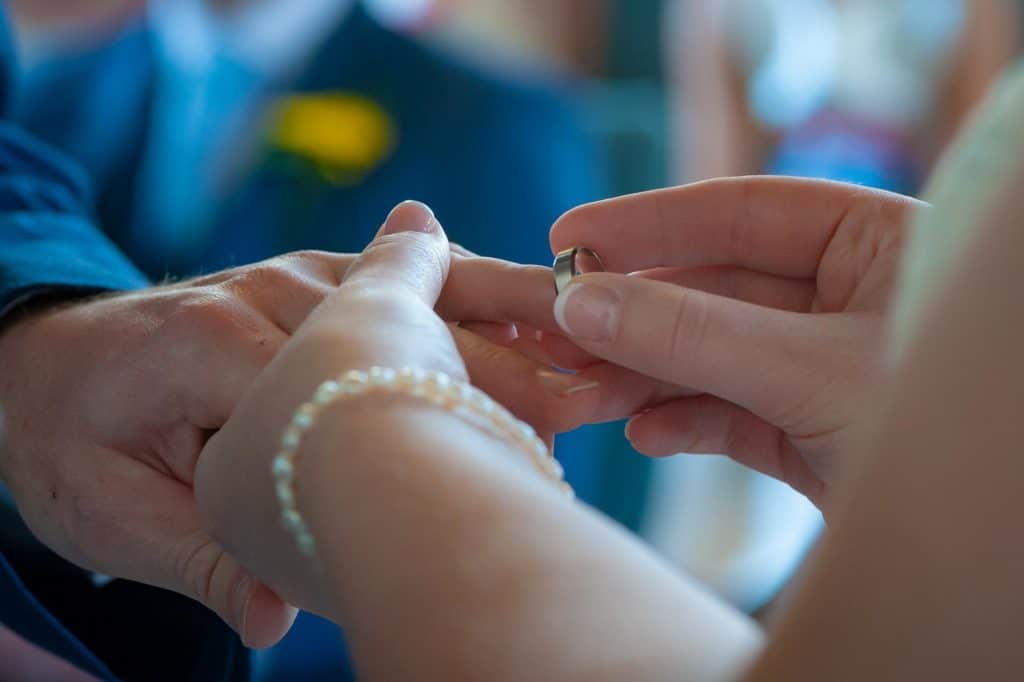 Hampshire wedding photographer Andrew King Isle of Wight 110421